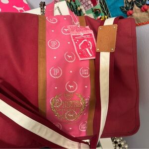 PINK by Victoria’s Secret messenger bag new with tags
Rare and gorgeous !!!!!